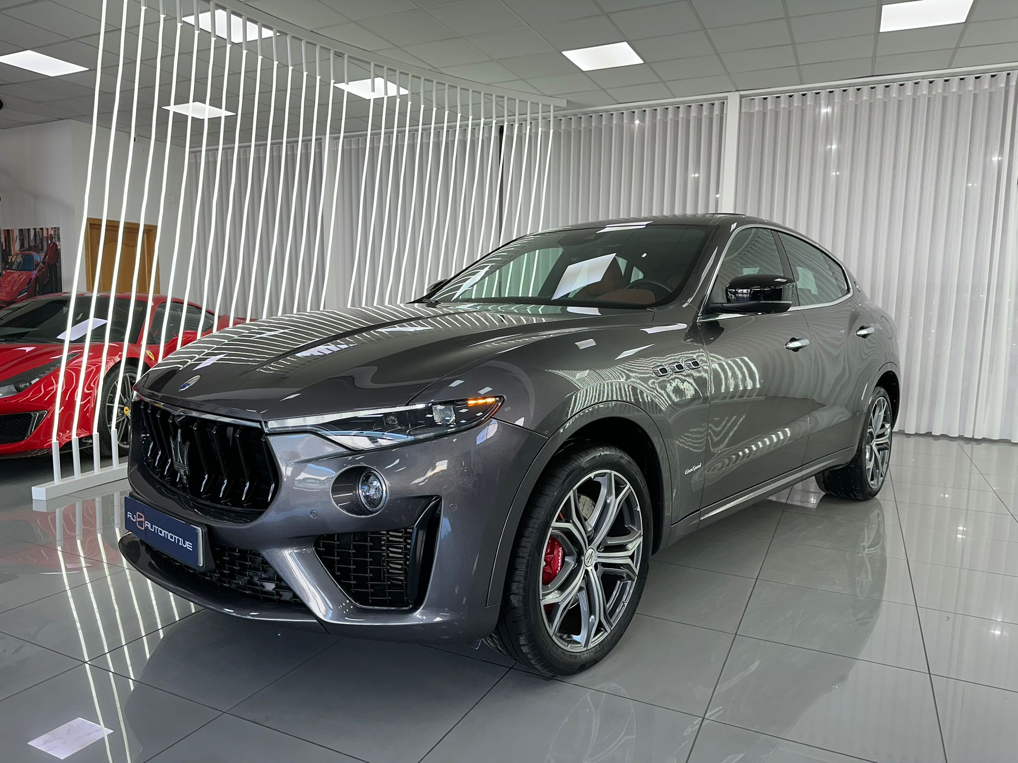 GRANSPORT 350CV AUTO. 8 VEL.